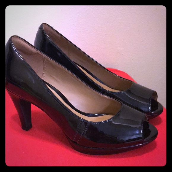 clarks soft cushion heels